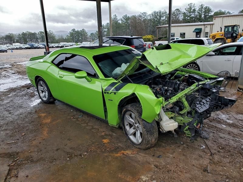 2015 Dodge Challenger sxt