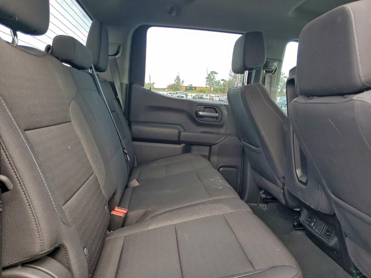 2025 Chevrolet Silverado C1500 Custom