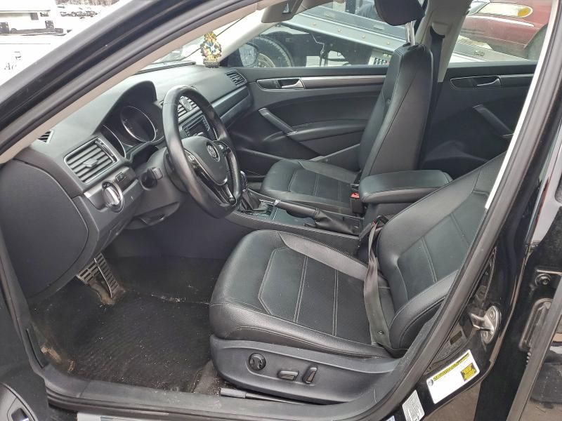 2016 Volkswagen Passat s