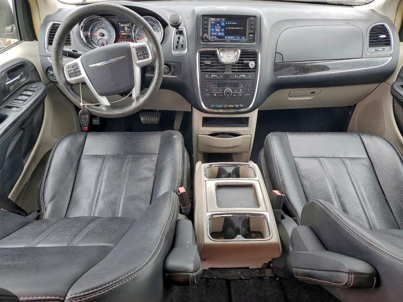 2015 Chrysler Town & Country Touring