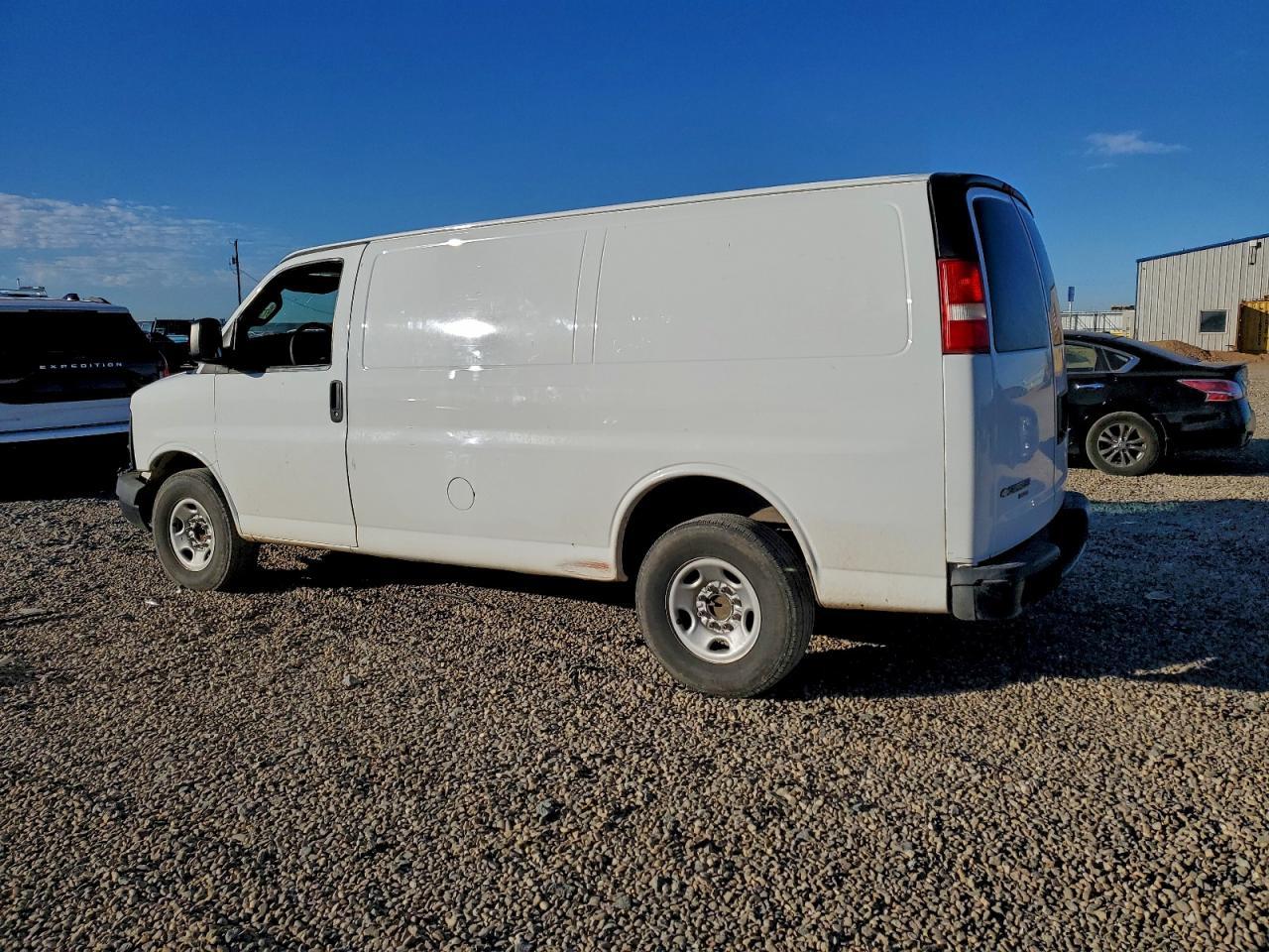 2016 Chevrolet Express G2500