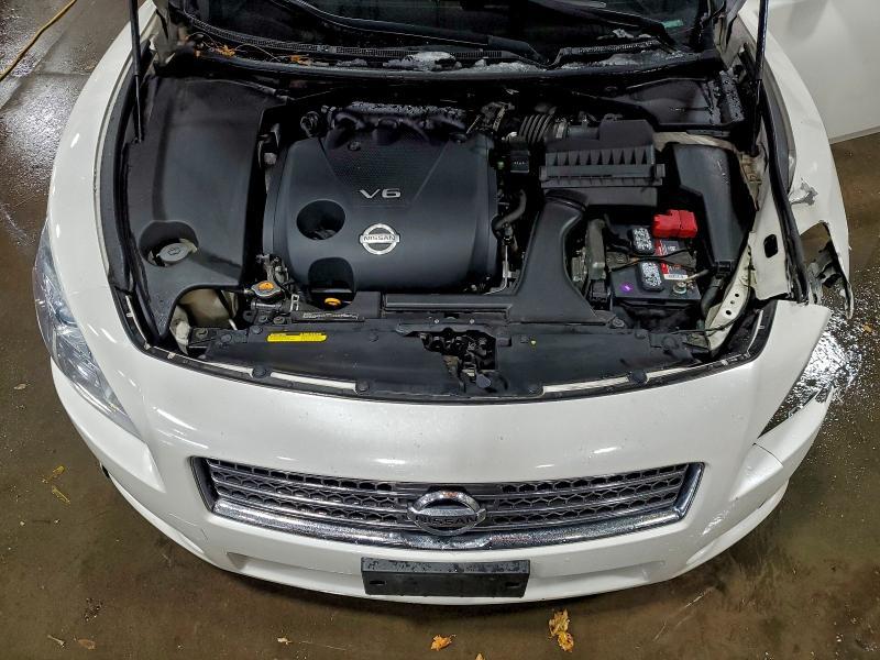 2011 Nissan Maxima s