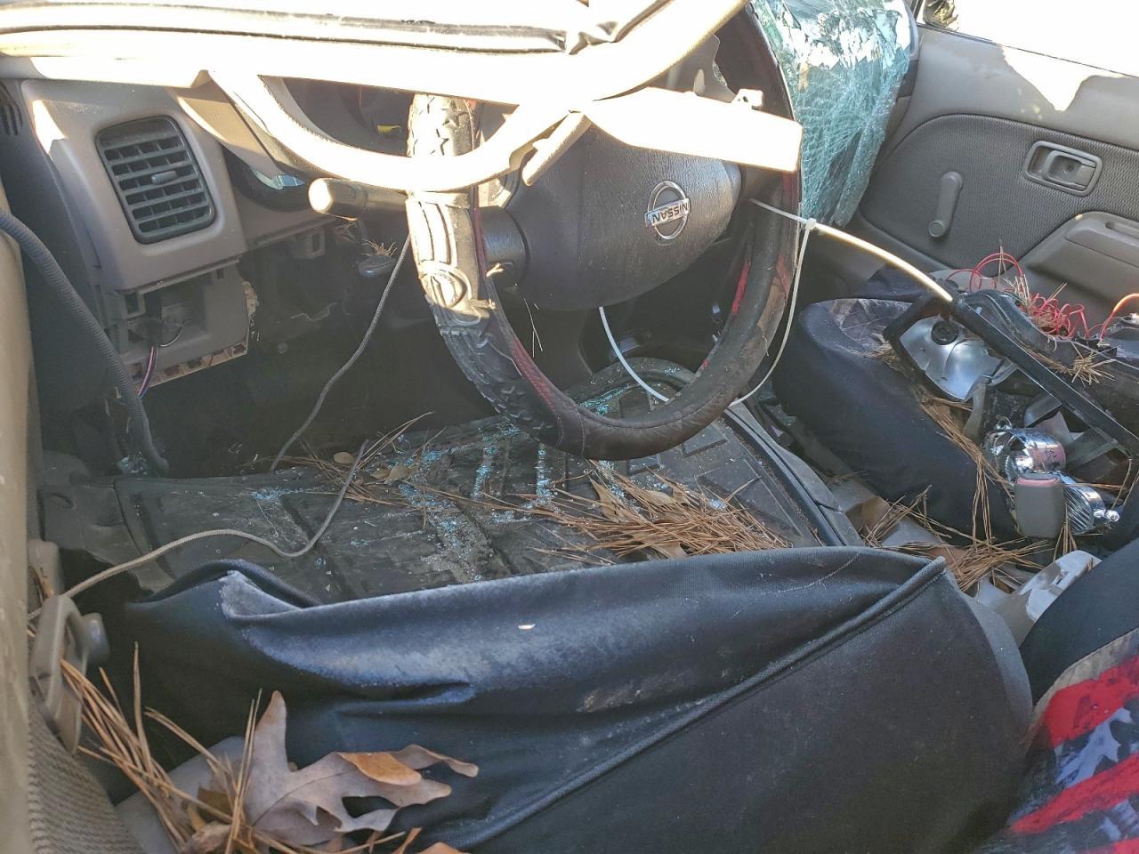 2003 Nissan Frontier King cab xe