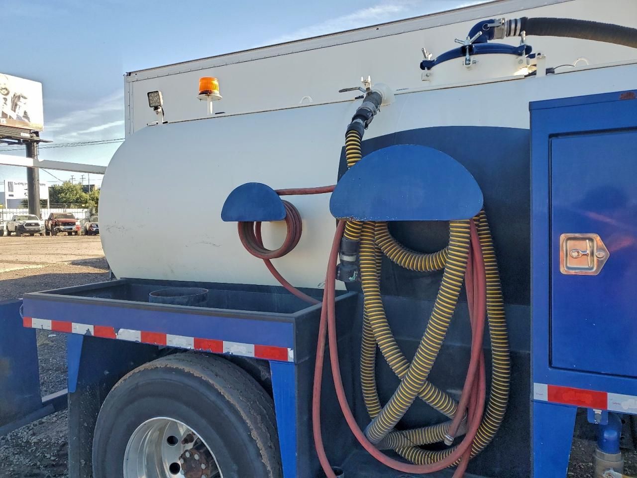 2007 International 4300 Septic Truck