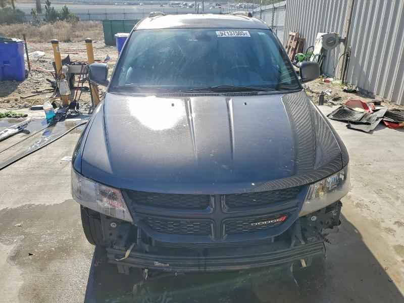 2018 Dodge Journey Crossroad