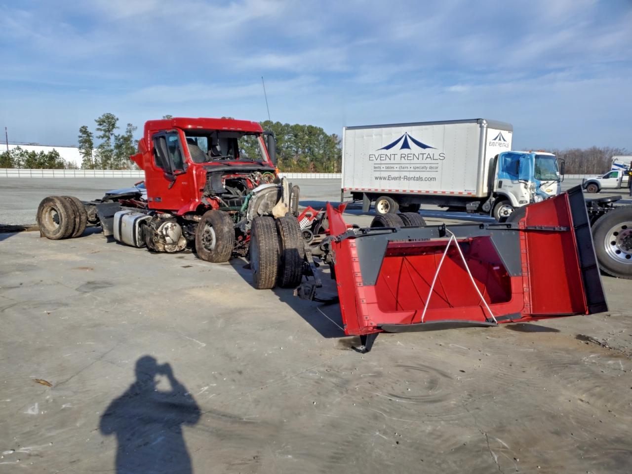 2024 Volvo VNR Semi Truck