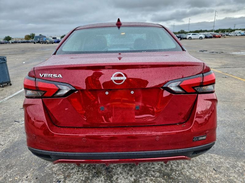 2025 Nissan Versa sv