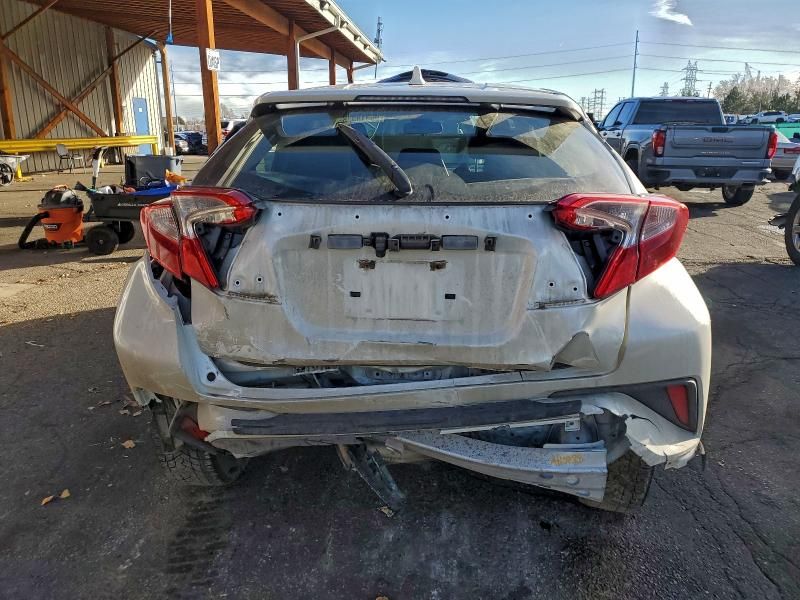 2020 Toyota C-hr xle