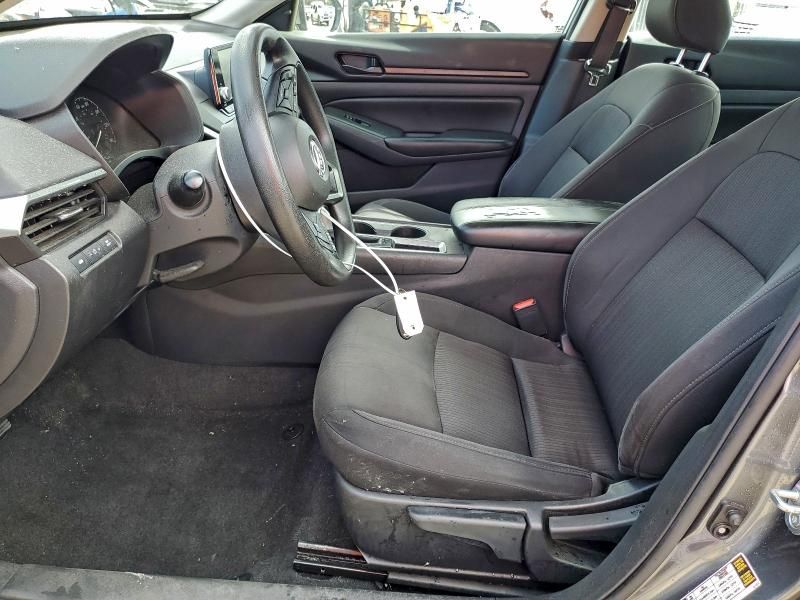 2023 Nissan Altima s