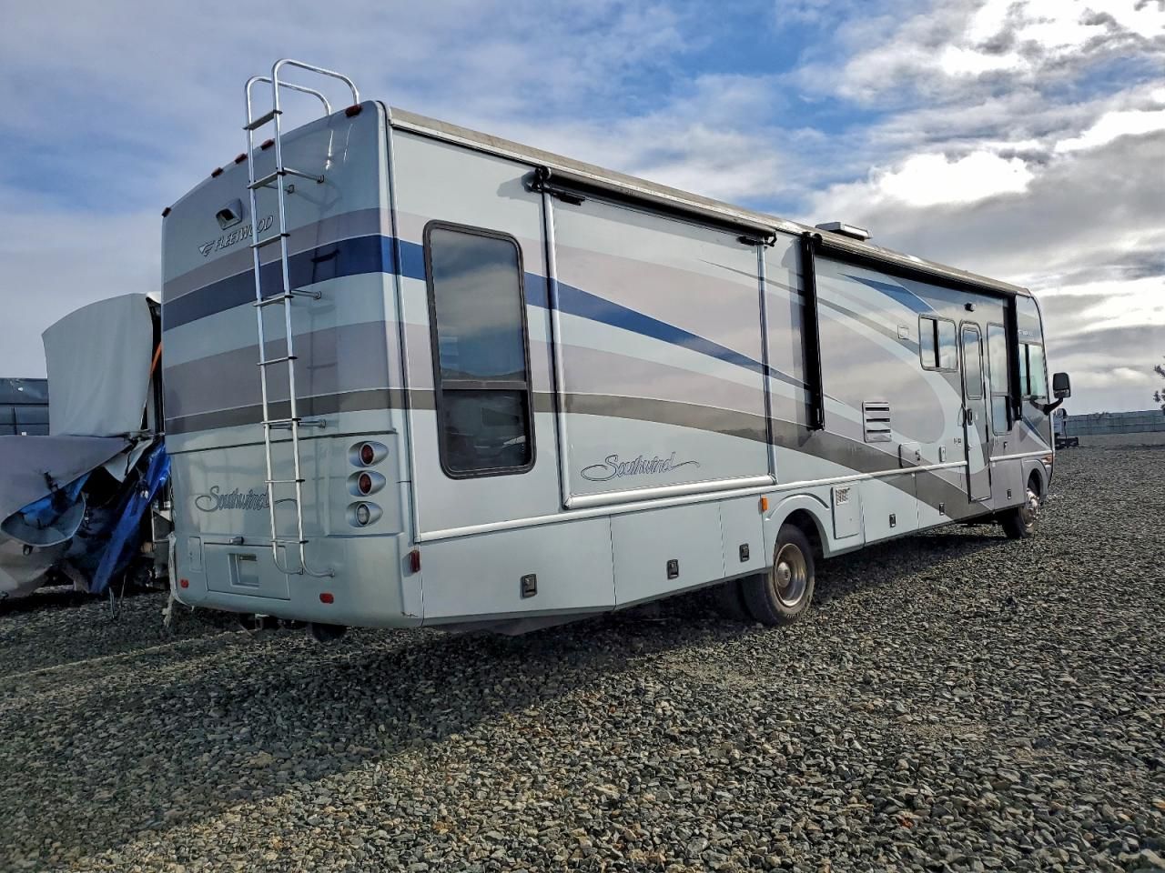 2005 Other 2005 Workhorse Custom Chassis Motorhome Chassis W2