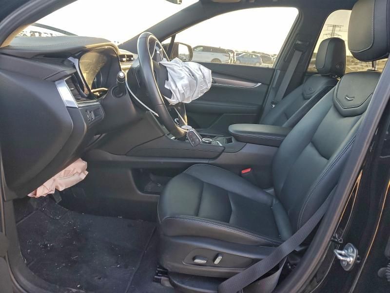 2024 Cadillac XT6 Luxury