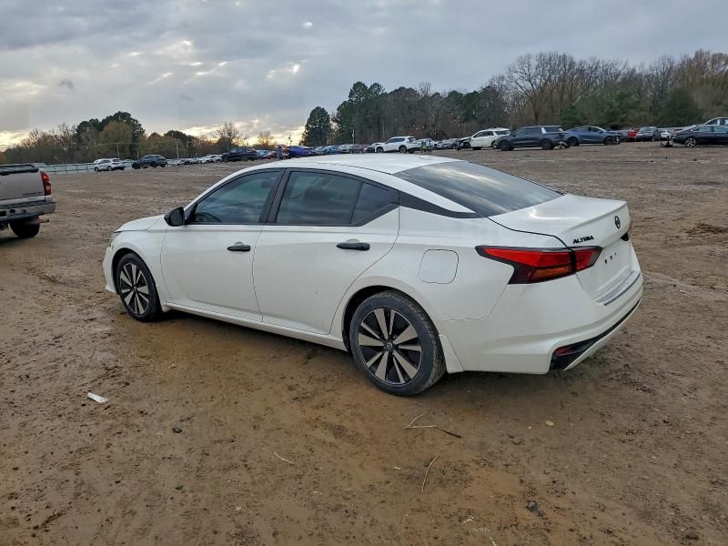 2021 Nissan Altima sv