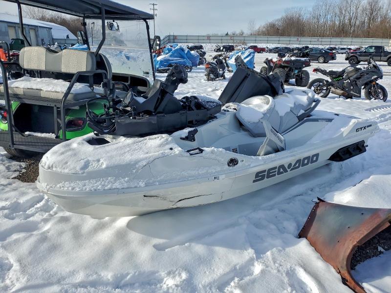 2025 Sea Doo 2025 Sea-doo gtx jet ski