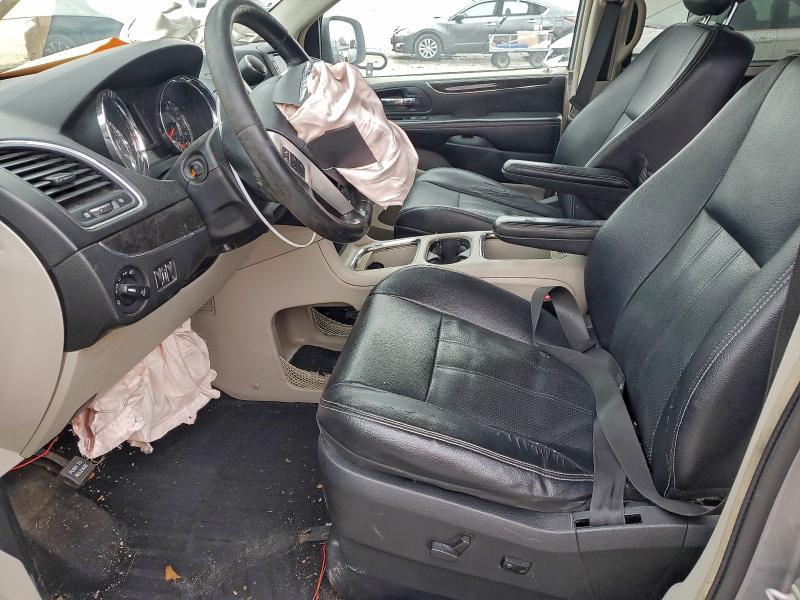 2015 Chrysler Town & Country