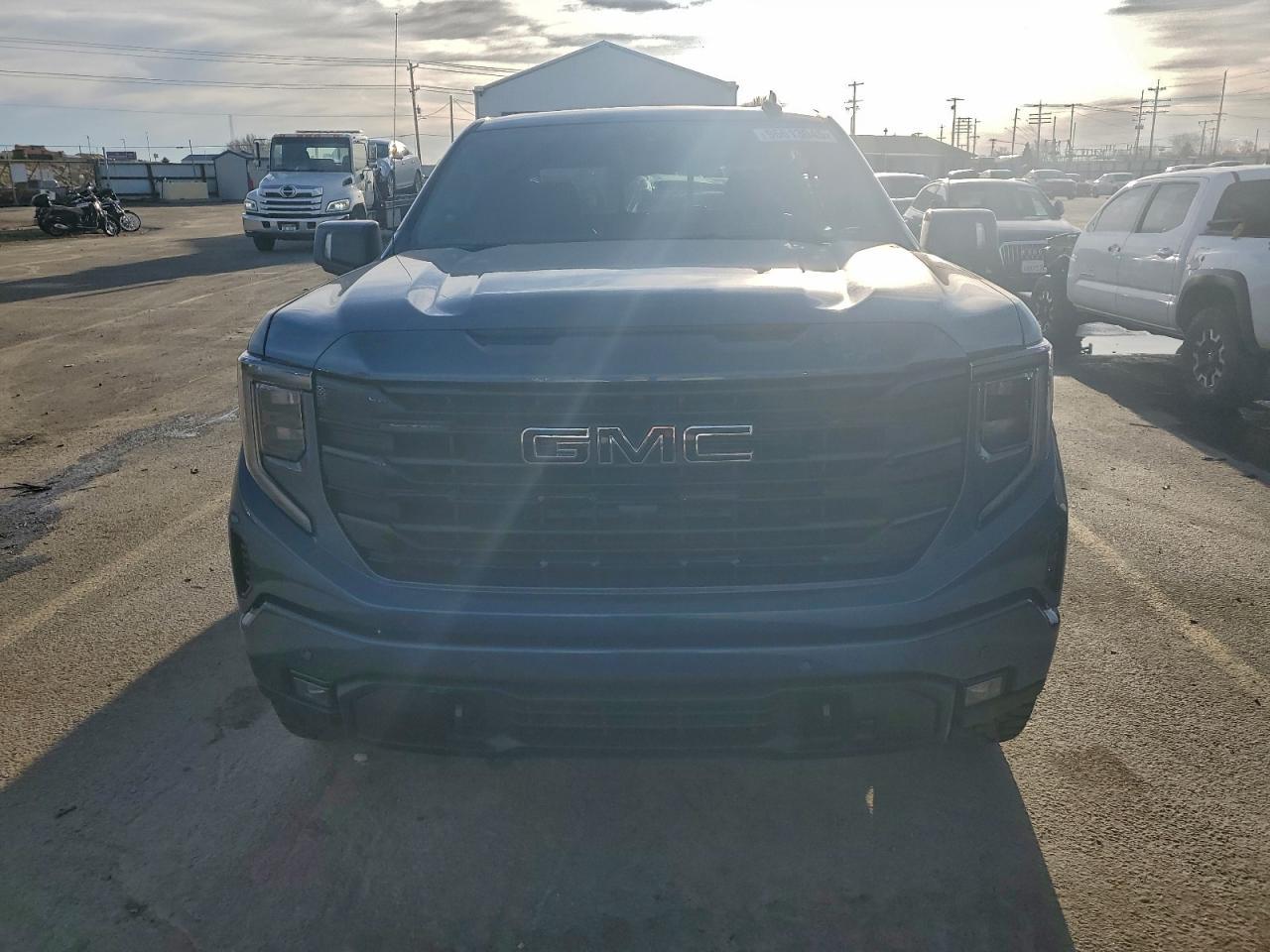 2026 GMC Sierra K1500 Elevation
