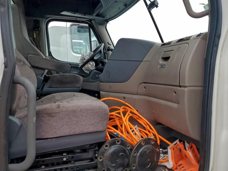 2019 Freightliner Cascadia 125 Semi Truck