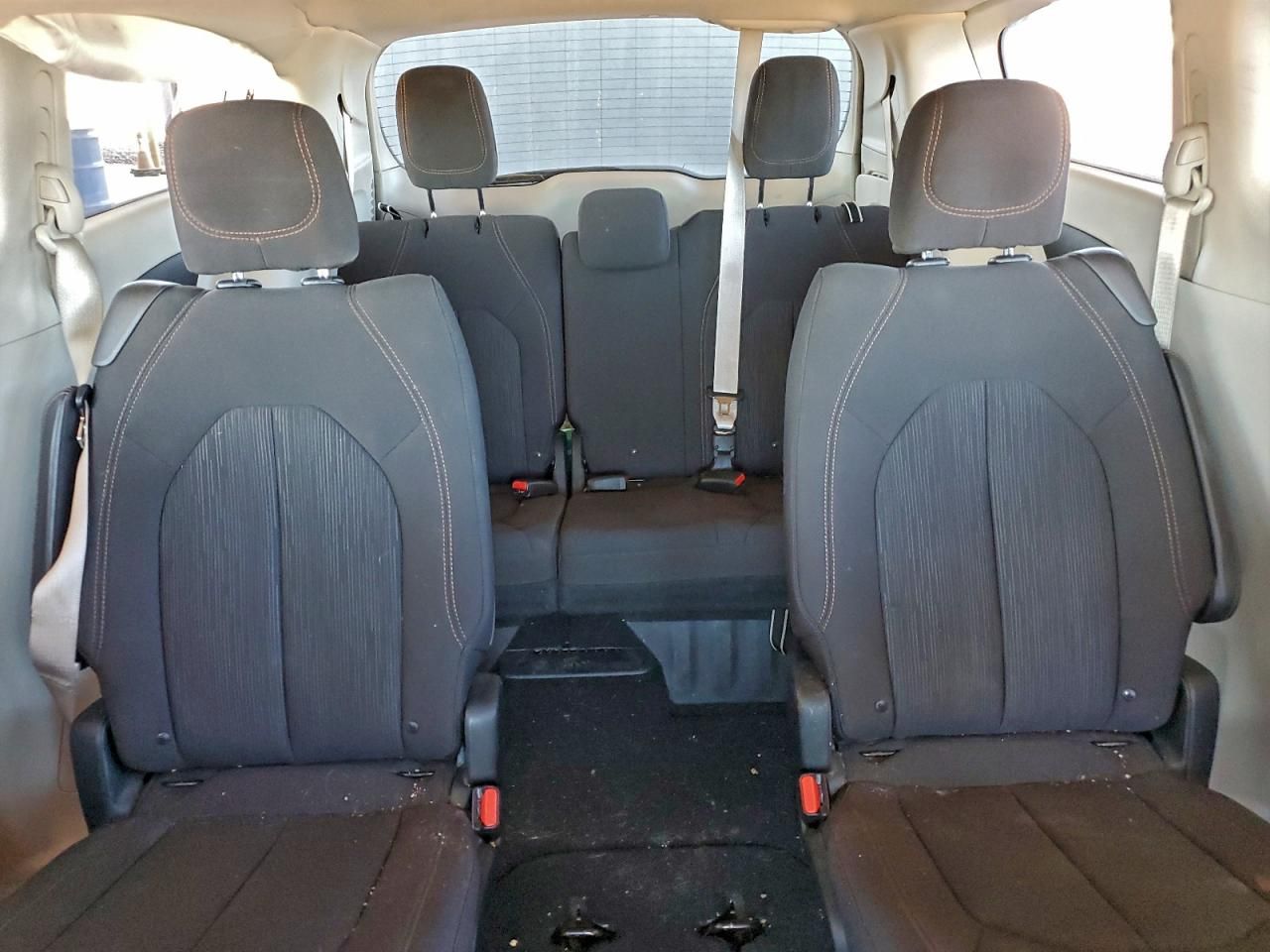 2017 Chrysler Pacifica lx