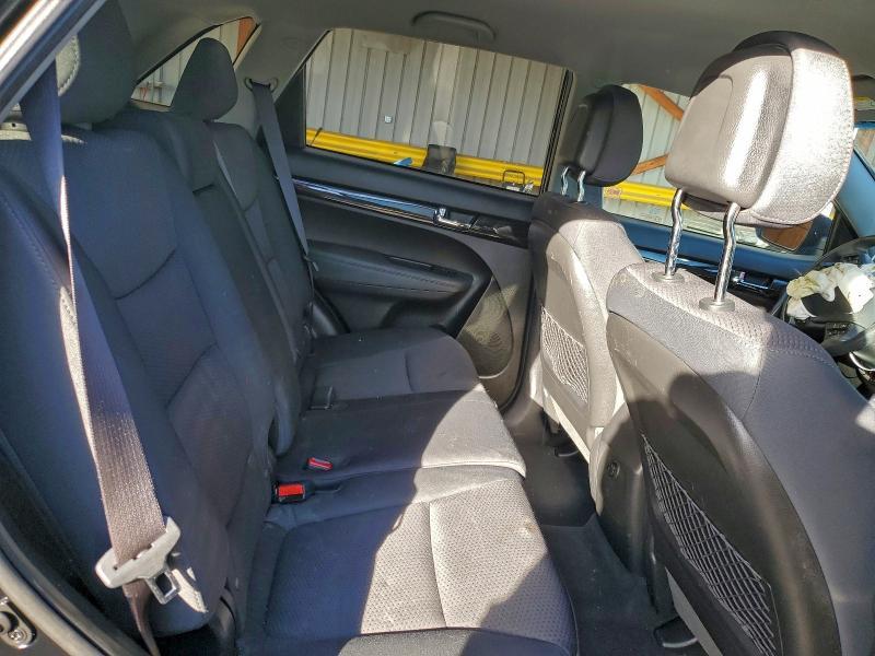 2011 KIA Sorento lx