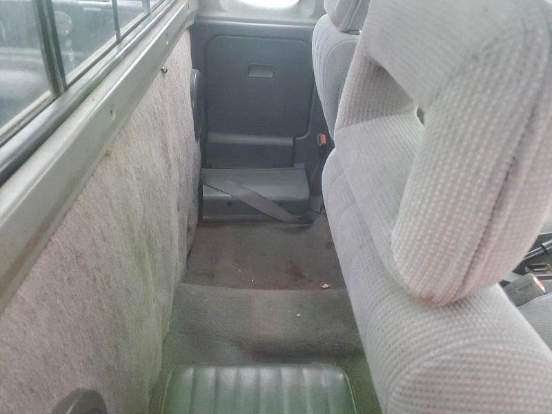 1993 Nissan Truck King cab se