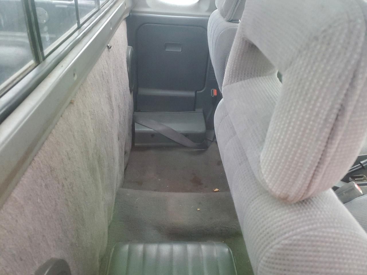 1993 Nissan Truck King Cab SE