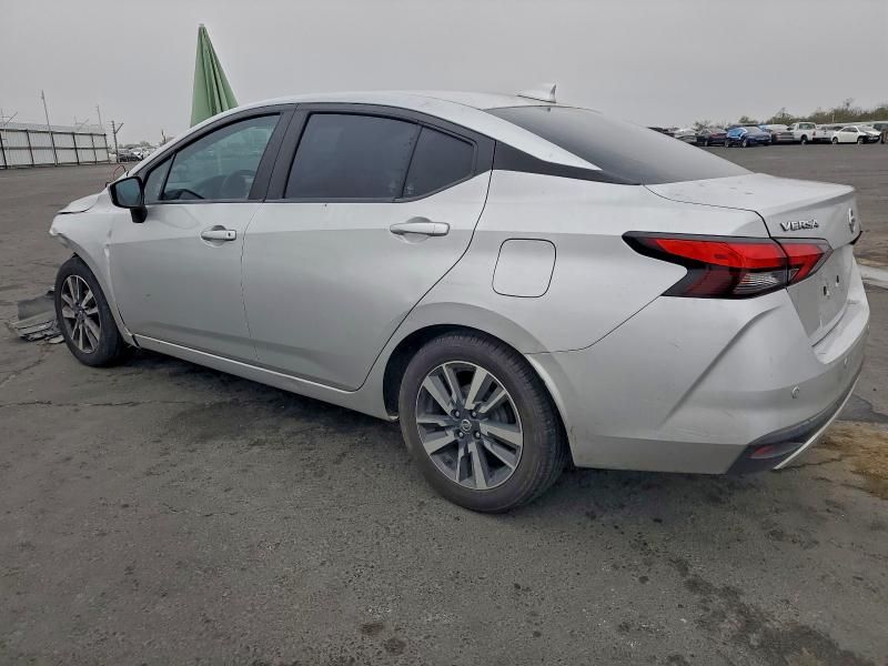 2021 Nissan Versa sv