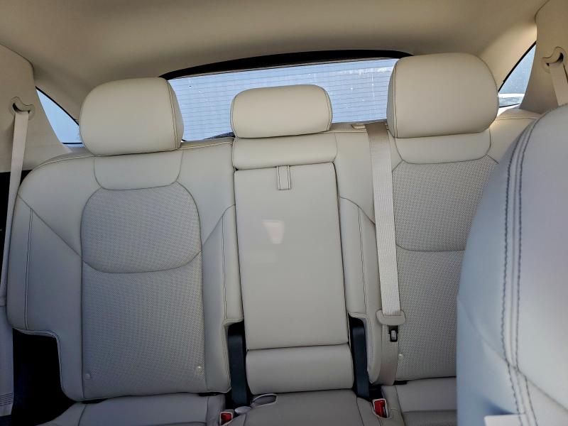 2026 Genesis Gv70 Base