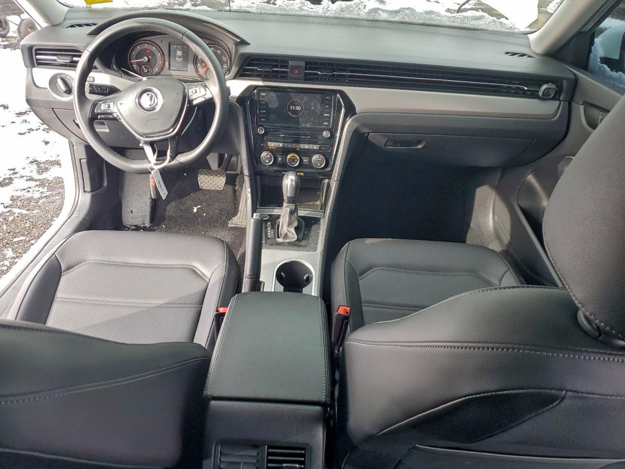 2021 Volkswagen Passat se