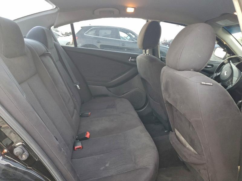 2010 Nissan Altima Base