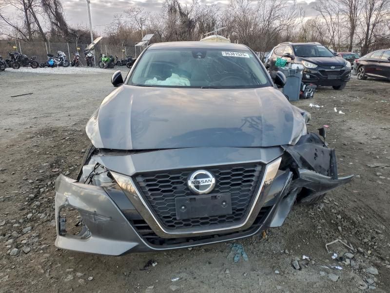 2020 Nissan Altima sr