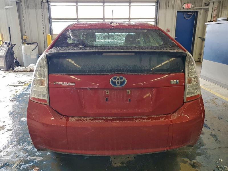 2011 Toyota Prius iii