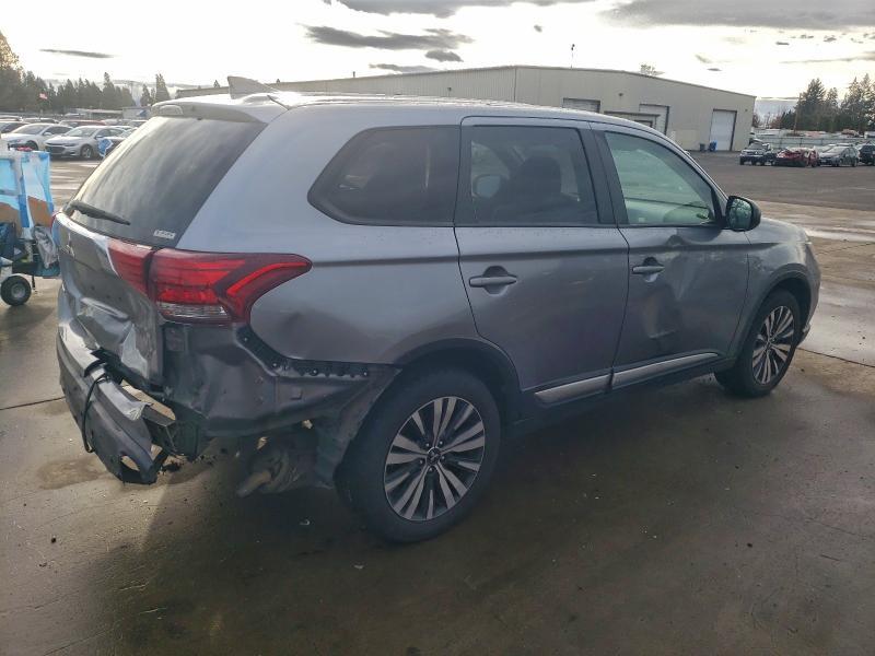 2020 Mitsubishi Outlander se