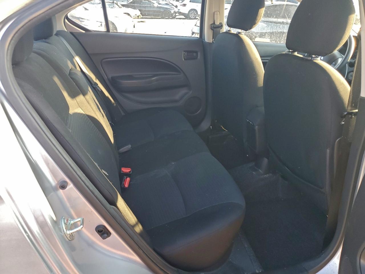 2021 Mitsubishi Mirage G4 es