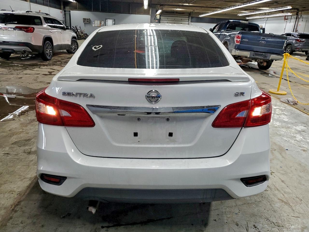 2017 Niss Sentra s