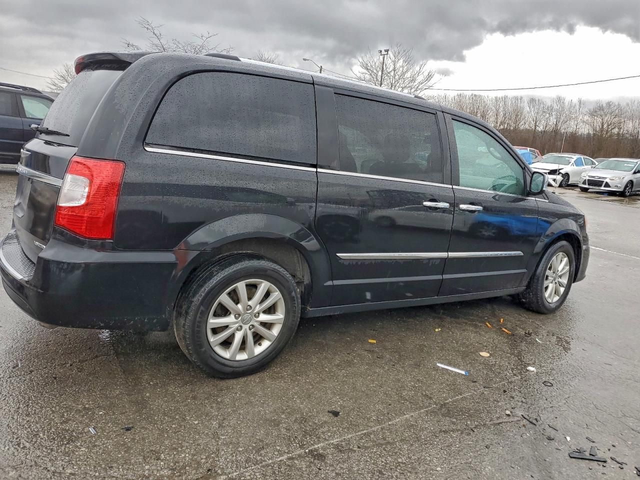 2015 Chrysler Town & Country Limited Platinum