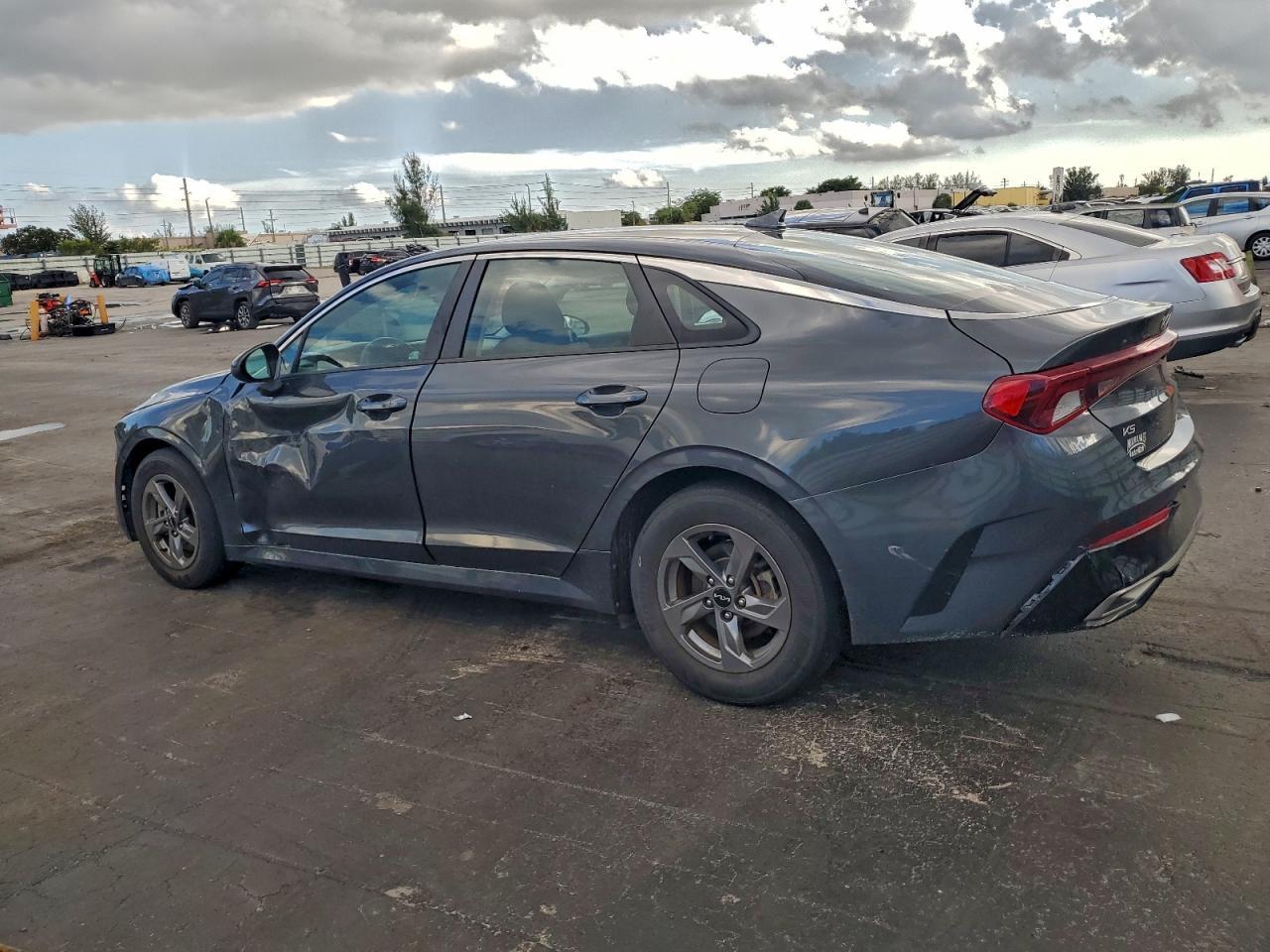 2023 KIA K5 lxs