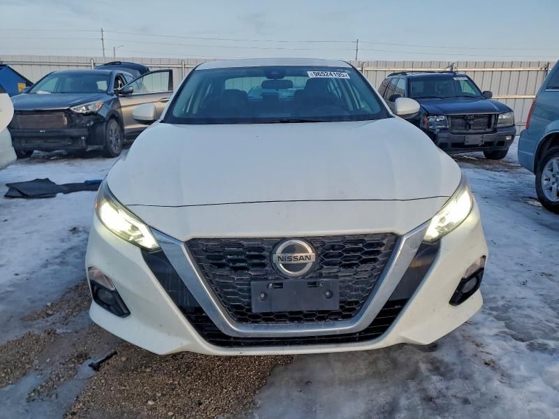 2021 Nissan Altima sl