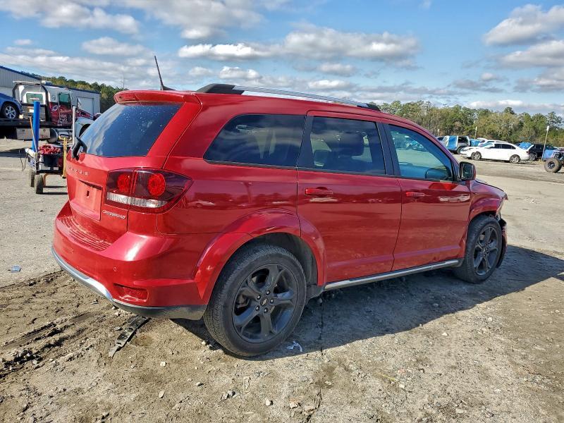 2020 Dodge Journey Crossroad