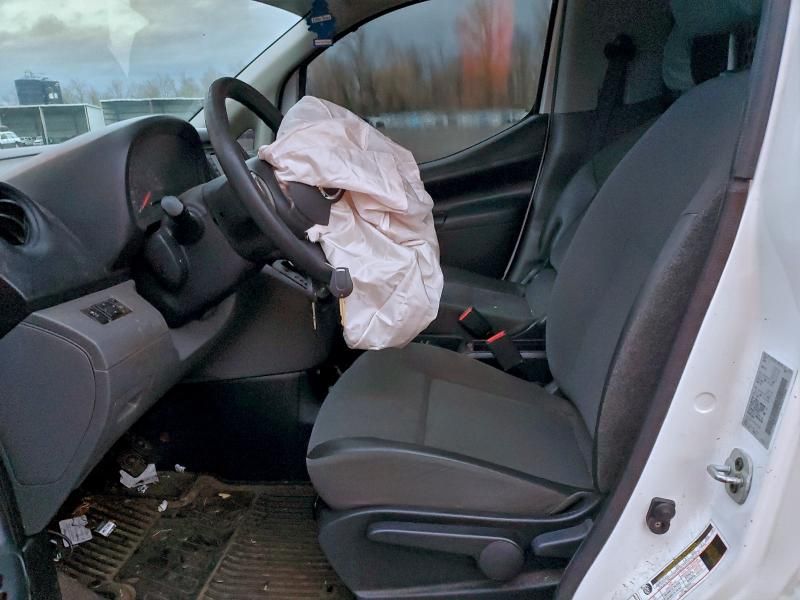 2017 Nissan NV200 SV4X2 NV Standard Roof VAN, W/ABS