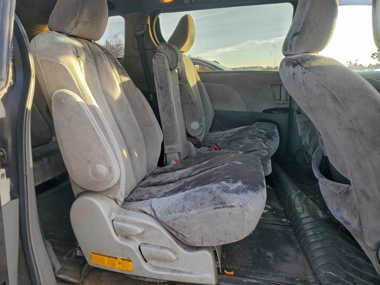 2011 Toyota Sienna le