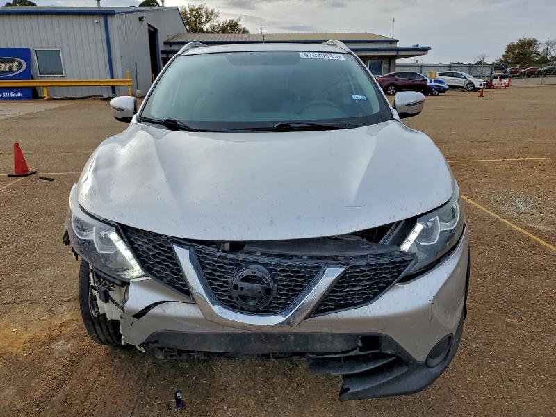 2018 Niss Rogue Sport