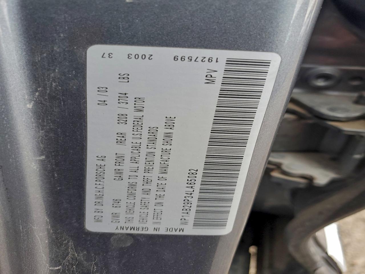 2004 Porsche Cayenne s
