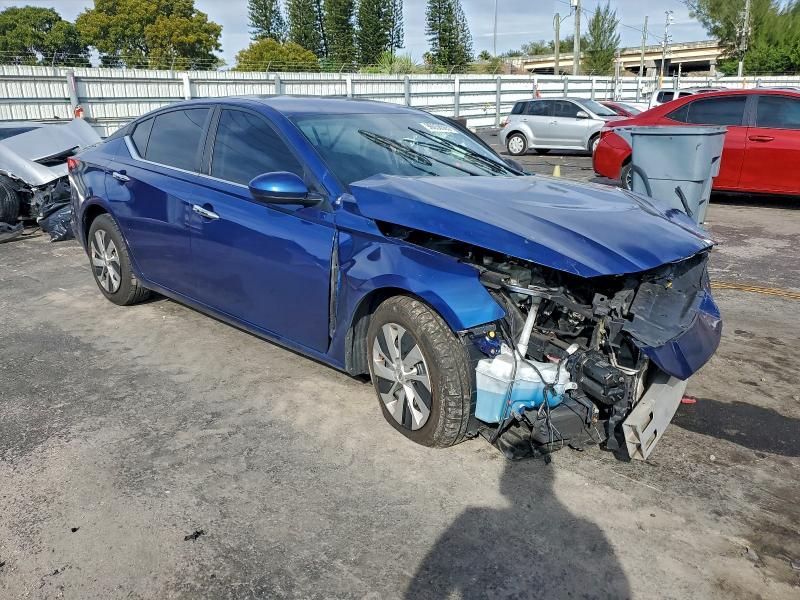 2019 Nissan Altima s