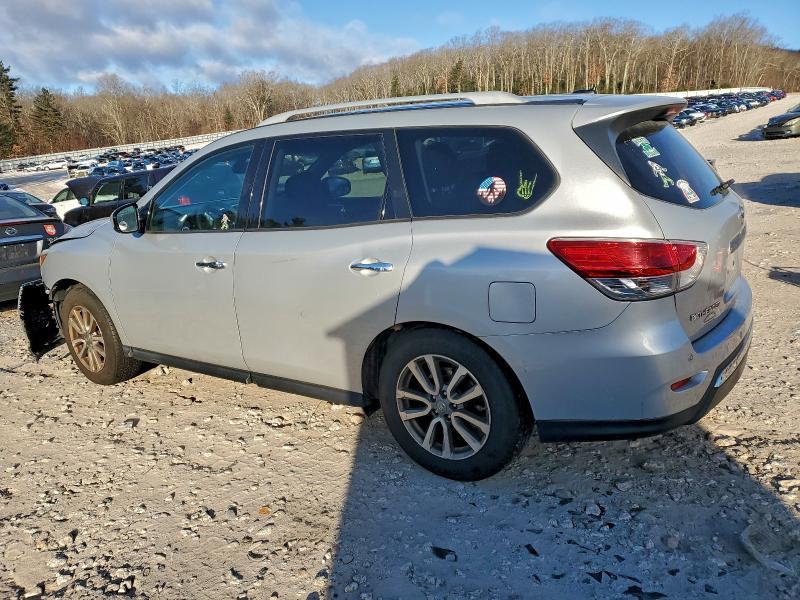 2015 Nissan Pathfinder s