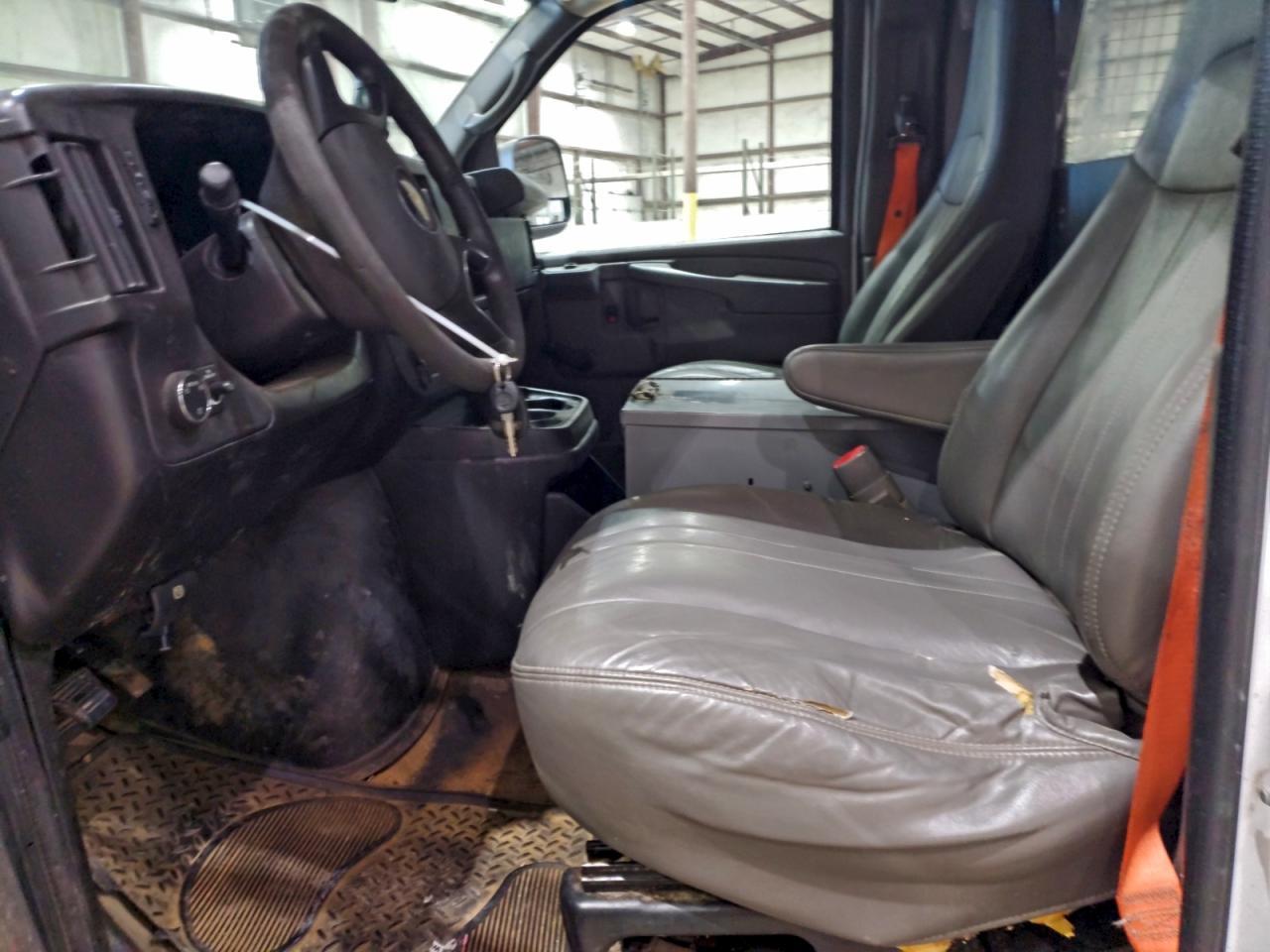 2013 Chevrolet Express G2500