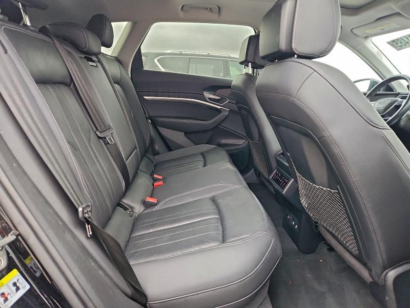 2019 Audi E-tron Premium Plus