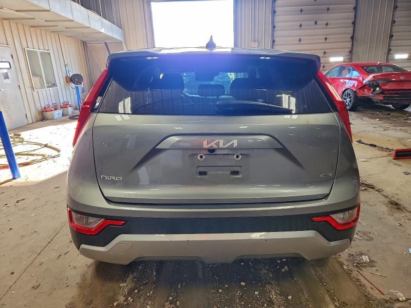 2023 KIA Niro lx
