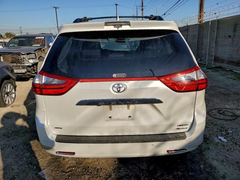 2020 Toyota Sienna xle