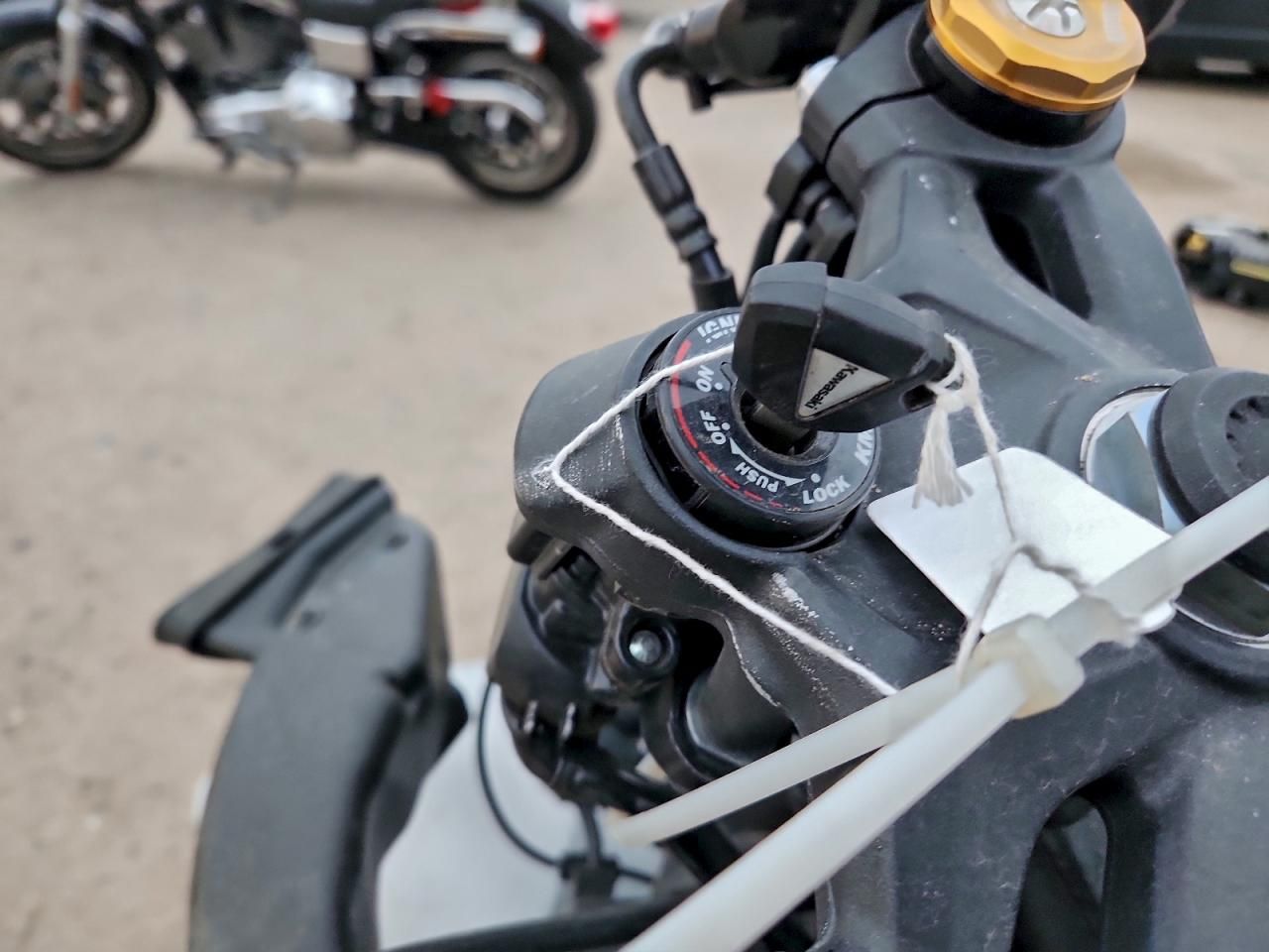 2025 Kawasaki ZX400 S