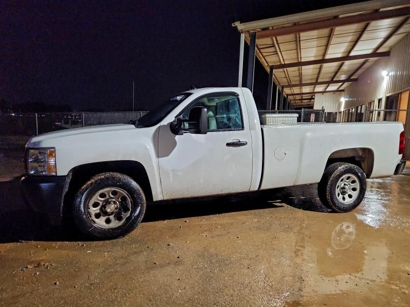 2013 Chev 1500 4X2 / Pickup