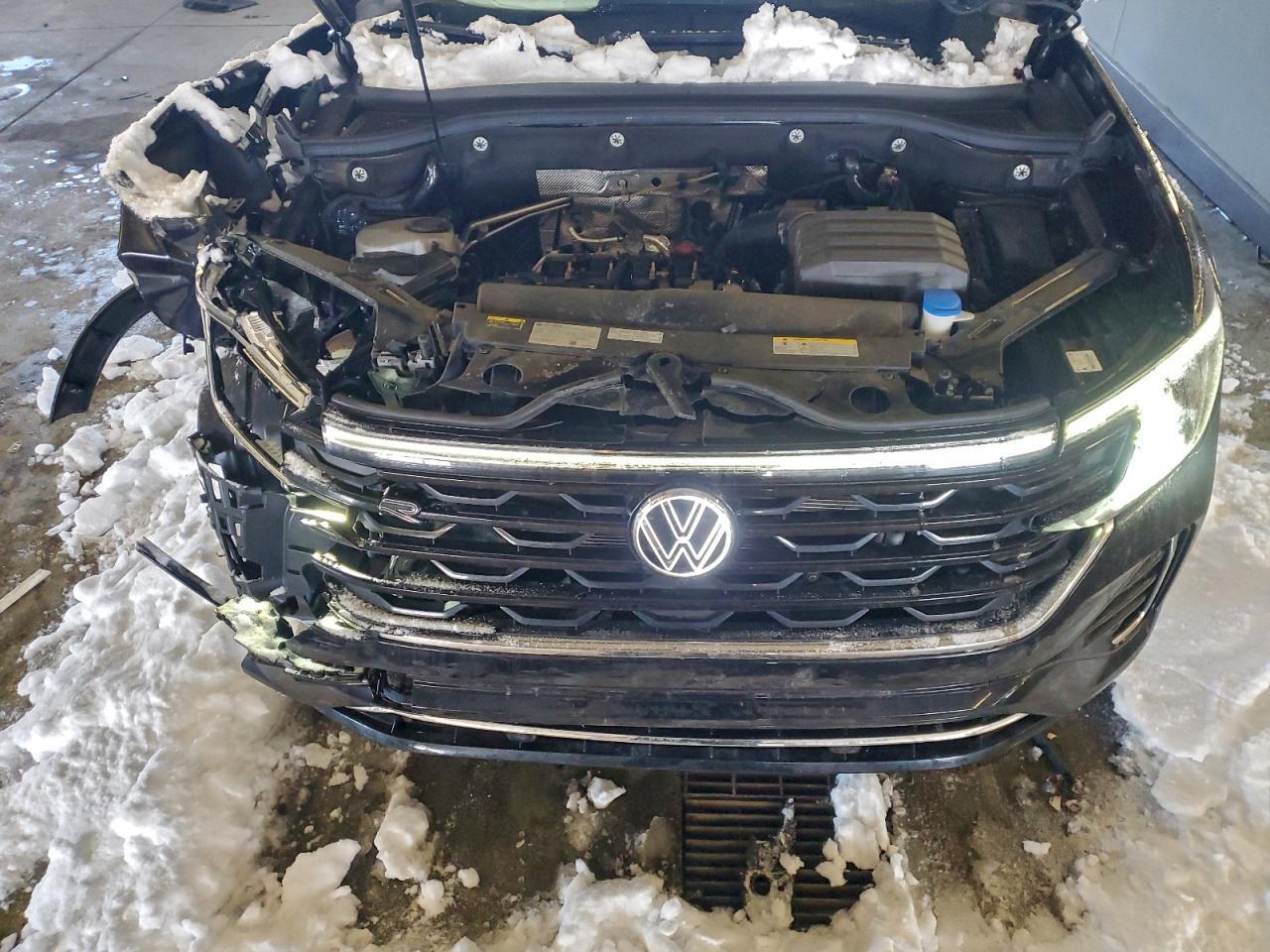 2024 Volkswagen Atlas Cross Sport sel R-line